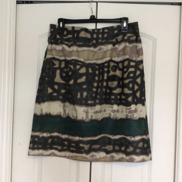 Caramel Knee Length Geometric Print Skirt Size 6 - Picture 8 of 8